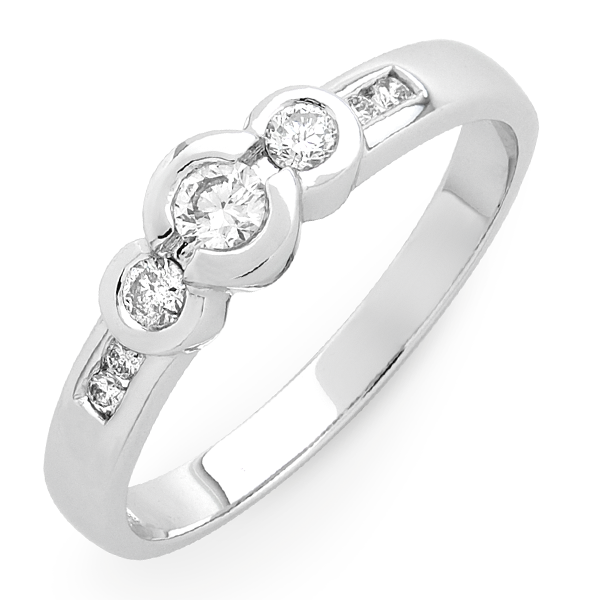 9ct White Gold 1/4ct TDW Diamond Trilogy Ring